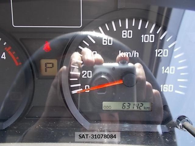 Mazda TITAN 2018-10 7458431-2