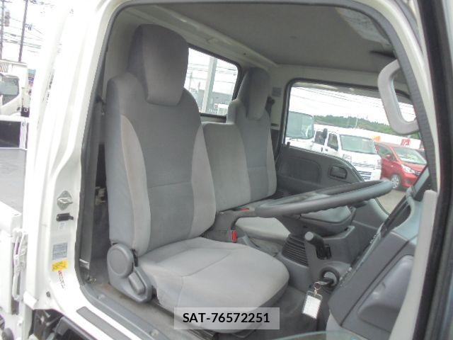 Mazda TITAN 2018-03 7620823-10