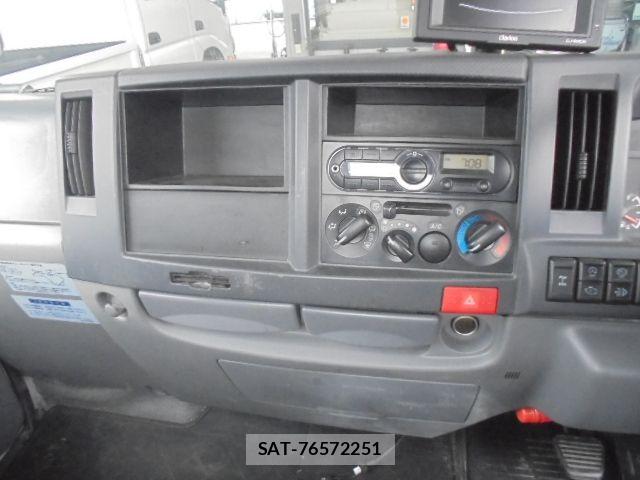 Mazda TITAN 2018-03 7620823-14