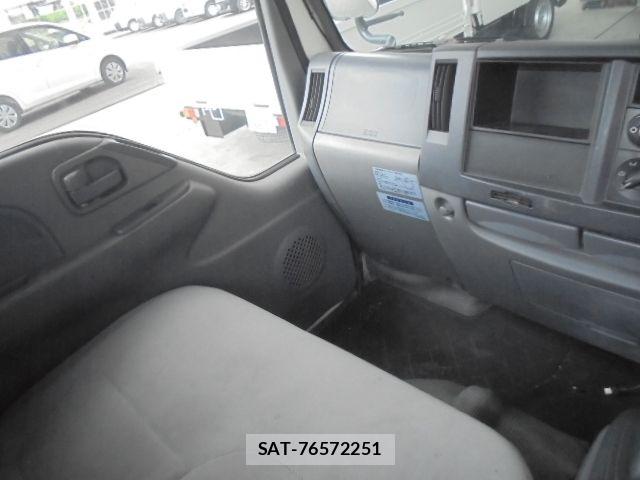 Mazda TITAN 2018-03 7620823-17