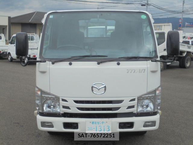 Mazda TITAN 2018-03 7620823-5