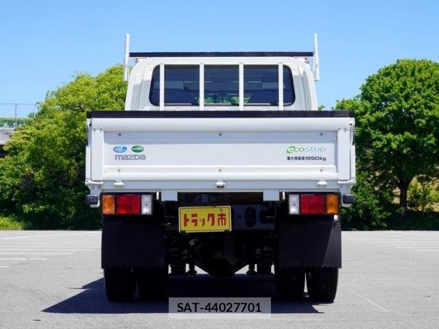 Mazda TITAN 2020-03 7620824-6