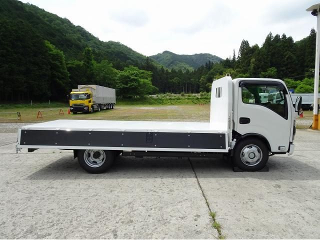 Mazda TITAN 2025-06 7607023-18
