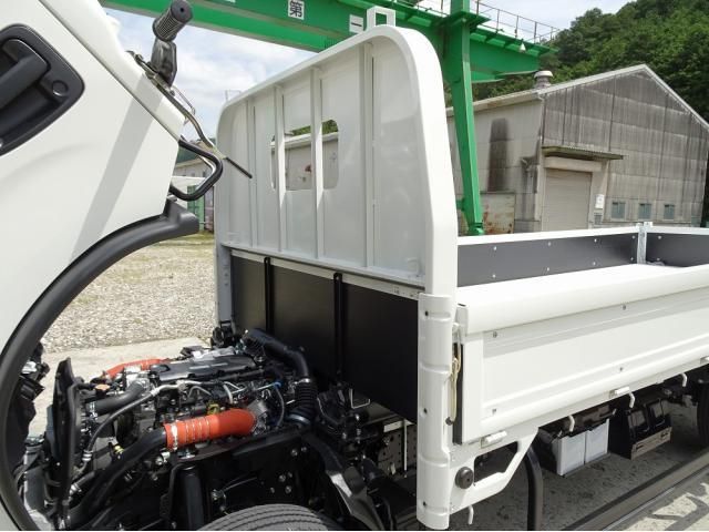 Mazda TITAN 2025-06 7607023-23