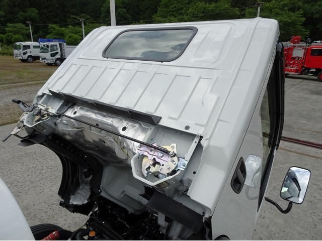 Mazda TITAN 2025-06 7607023-26