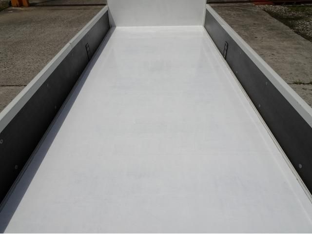 Mazda TITAN 2025-06 7607023-6