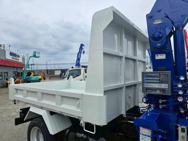 Mazda TITAN 2013-08 7710536-10