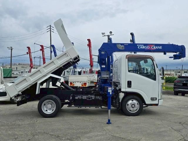 Mazda TITAN 2013-08 7710536-3