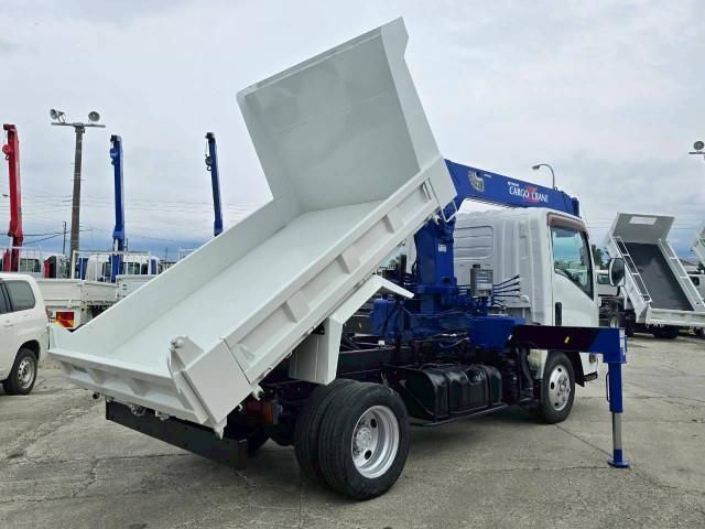 Mazda TITAN 2013-08 7710536-7