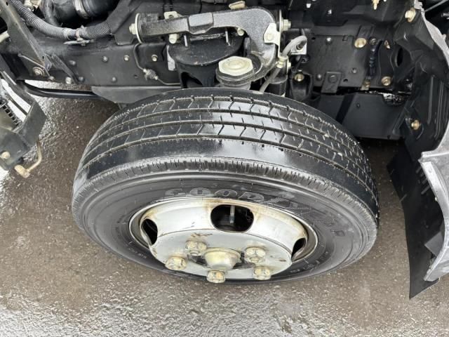 Mazda TITAN 2014-03 7737896-18