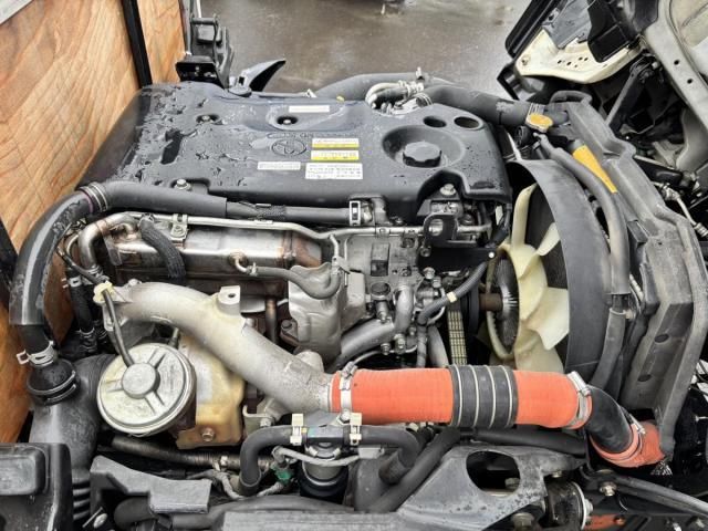 Mazda TITAN 2014-03 7737896-20
