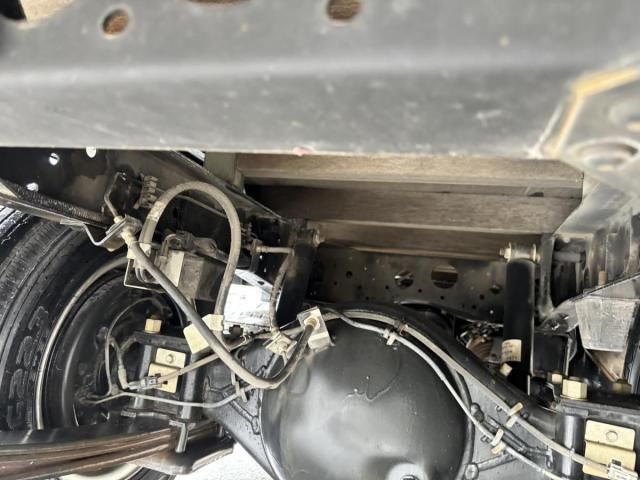 Mazda TITAN 2014-03 7737896-28