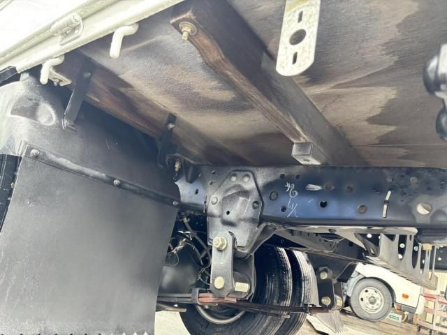 Mazda TITAN 2014-03 7737896-29