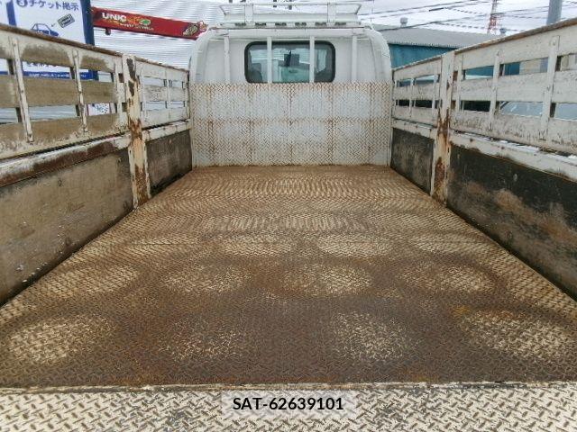 Mazda TITAN 2016-05 7789883-9