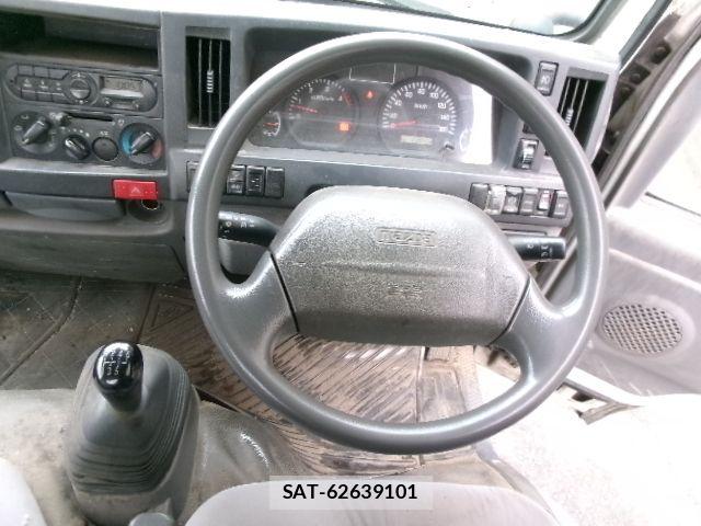 Mazda TITAN 2016-05 7789883-16