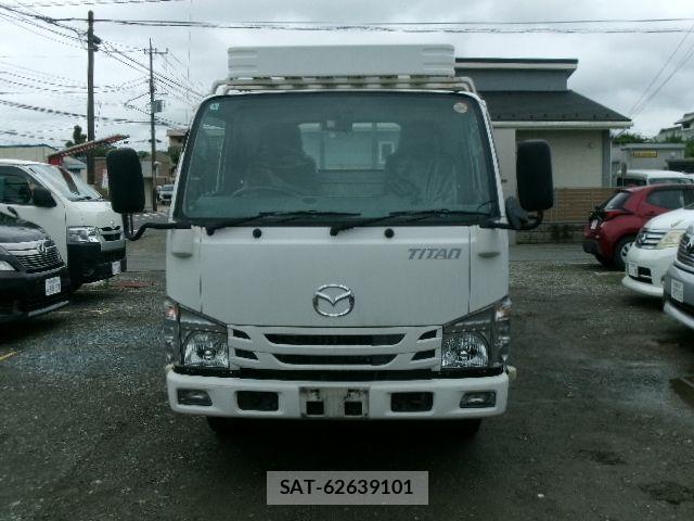 Mazda TITAN 2016-05 7789883-1