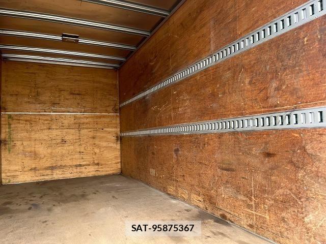 Mazda TITAN 2010-02 7964132-15