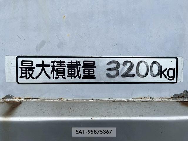 Mazda TITAN 2010-02 7964132-17