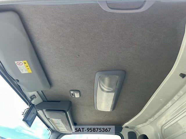 Mazda TITAN 2010-02 7964132-25