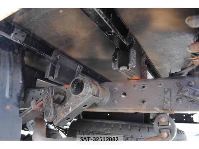 Mazda TITAN 2004-11 7964133-18