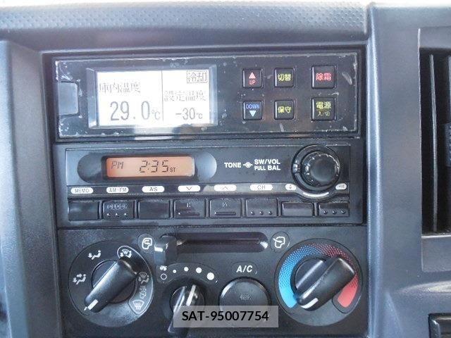 Mazda TITAN 2014-12 8038778-13
