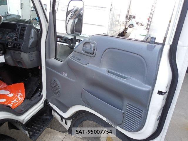 Mazda TITAN 2014-12 8038778-22