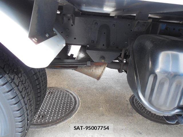 Mazda TITAN 2014-12 8038778-25