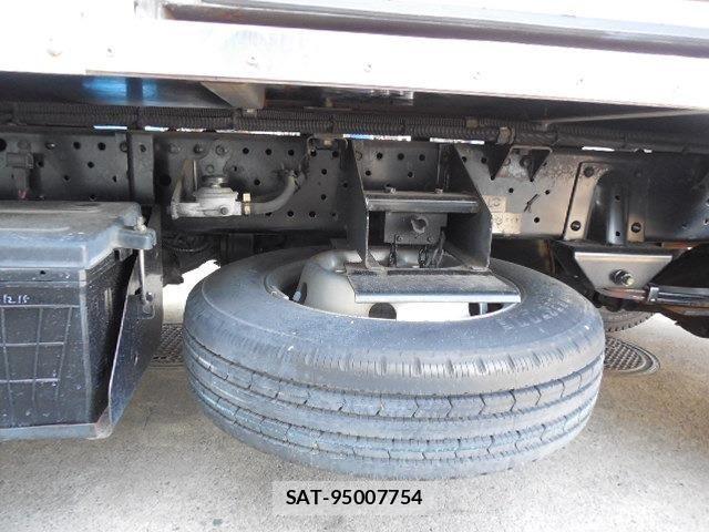 Mazda TITAN 2014-12 8038778-29