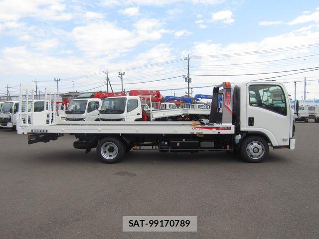 Mazda TITAN 2026-06 8038771-3