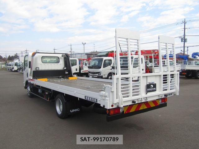Mazda TITAN 2026-06 8038771-6