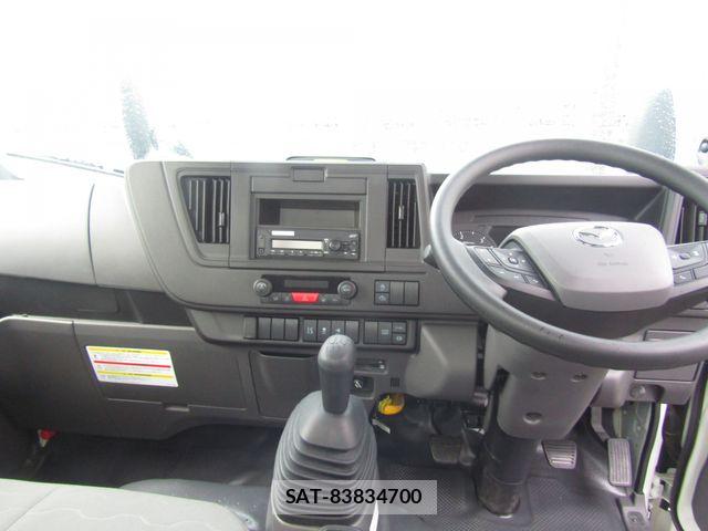 Mazda TITAN 2026-06 8038772-15