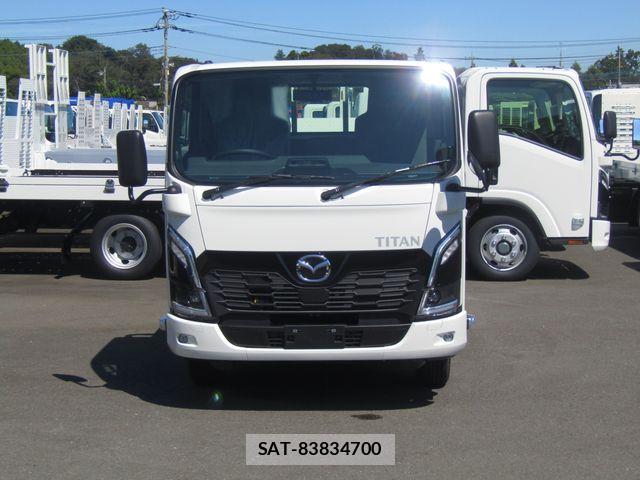Mazda TITAN 2026-06 8038772-1