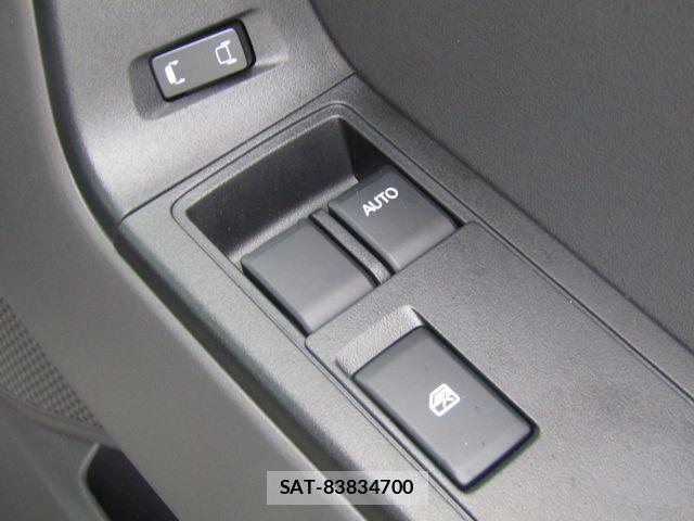 Mazda TITAN 2026-06 8038772-28