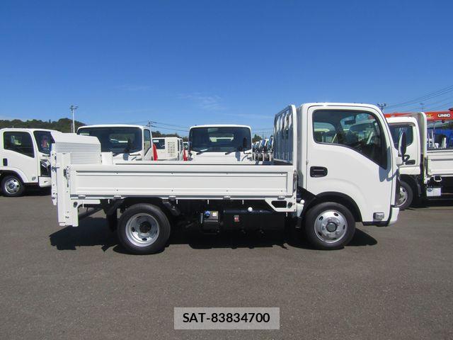Mazda TITAN 2026-06 8038772-3