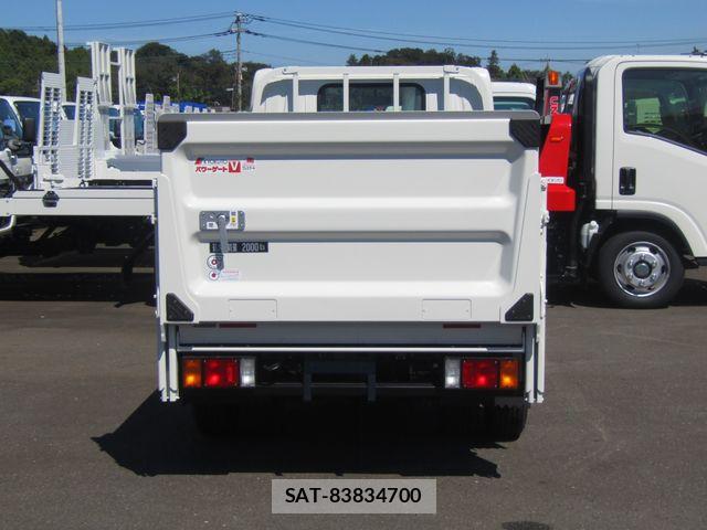 Mazda TITAN 2026-06 8038772-5