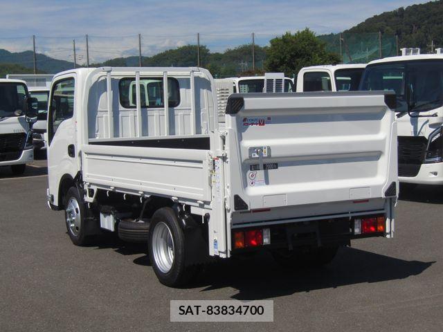 Mazda TITAN 2026-06 8038772-6