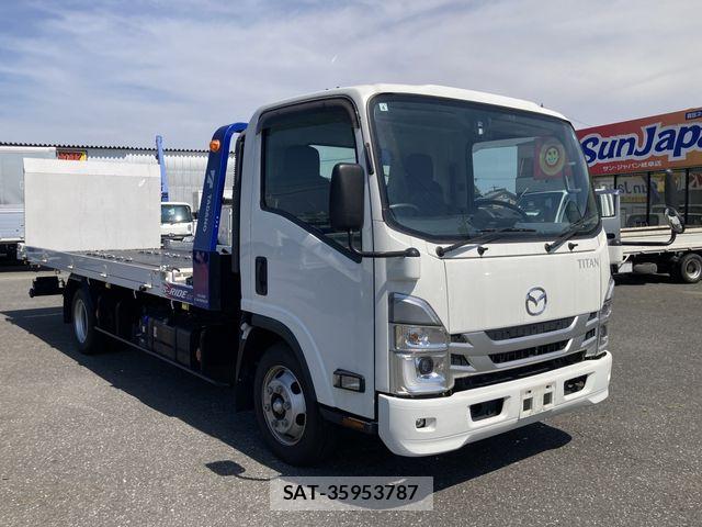 Mazda TITAN 2022-04 8075935-0