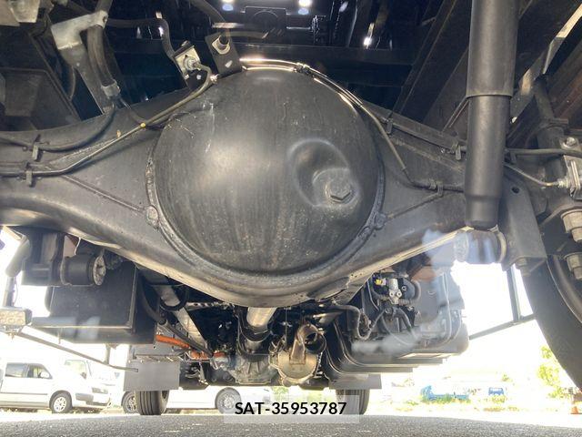 Mazda TITAN 2022-04 8075935-19