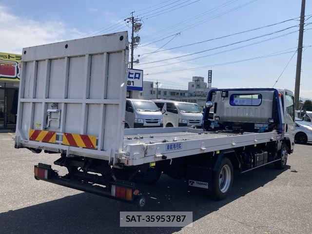 Mazda TITAN 2022-04 8075935-5