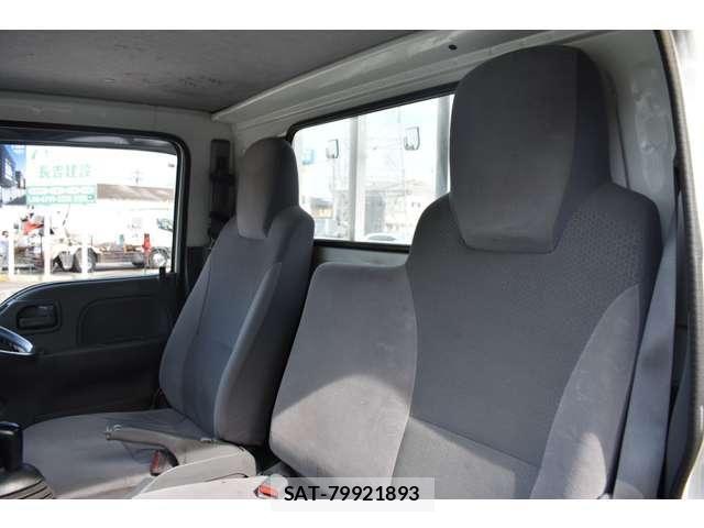Mazda TITAN 2016-07 8102311-13