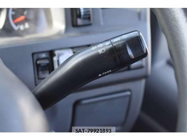 Mazda TITAN 2016-07 8102311-14