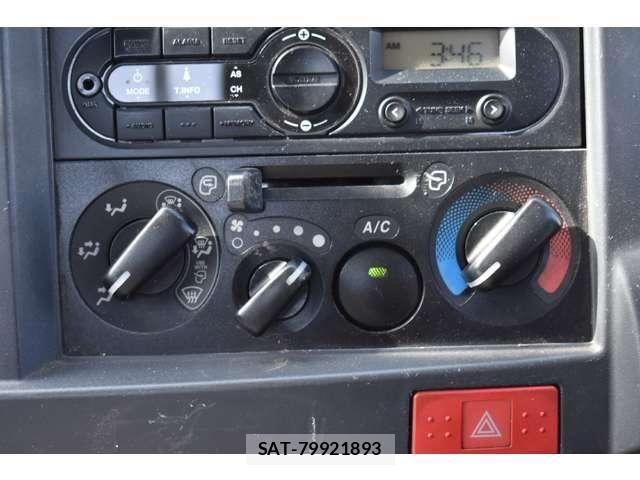 Mazda TITAN 2016-07 8102311-20