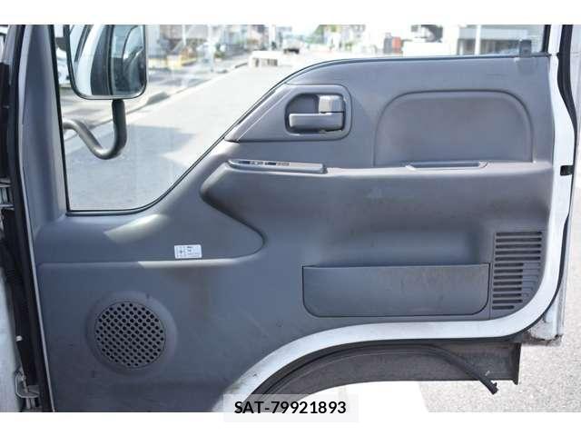 Mazda TITAN 2016-07 8102311-8