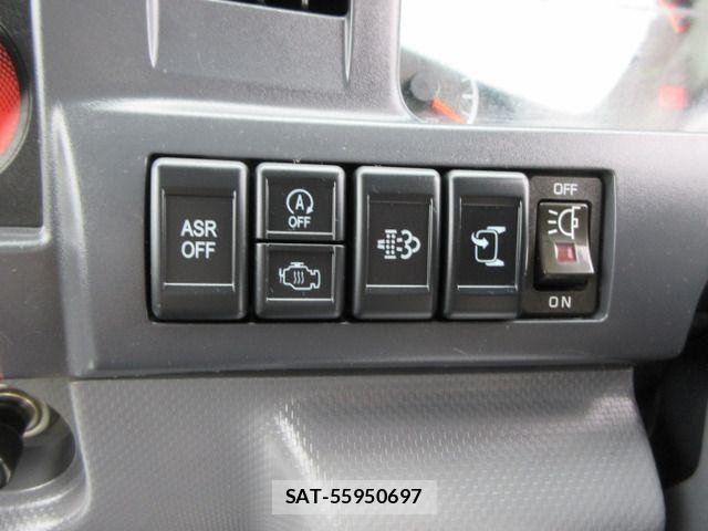 Mazda TITAN 2017-01 8102309-14