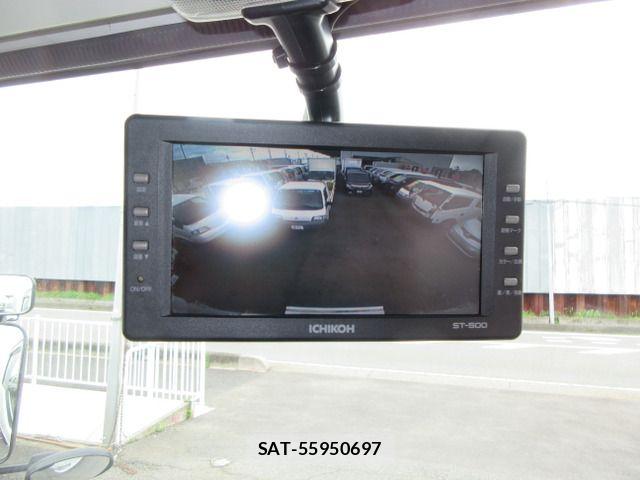 Mazda TITAN 2017-01 8102309-15