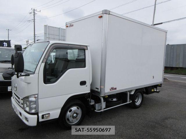 Mazda TITAN 2017-01 8102309-6