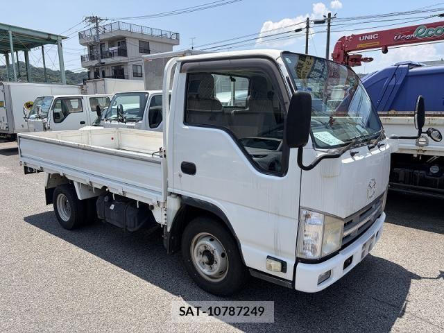 Mazda TITAN 2014-04 8146871-0