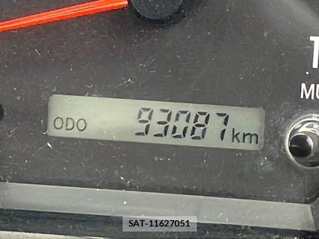 Mazda TITAN 2023-02 8159388-18