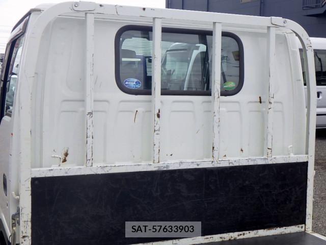 Mazda TITAN 2021-05 8232157-9