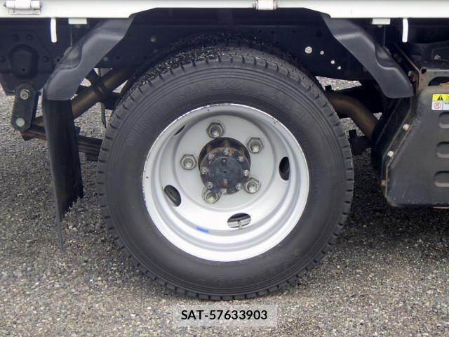 Mazda TITAN 2021-05 8232157-18